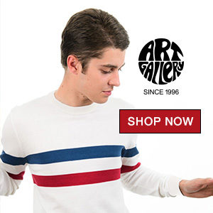 ART GALLERY CLOTHING SIXTIES MOD STYLE KNITWEAR SCENE Off white, crew neck pullover with blue & red horizontal placed stripes on body front, back & sleeves.
