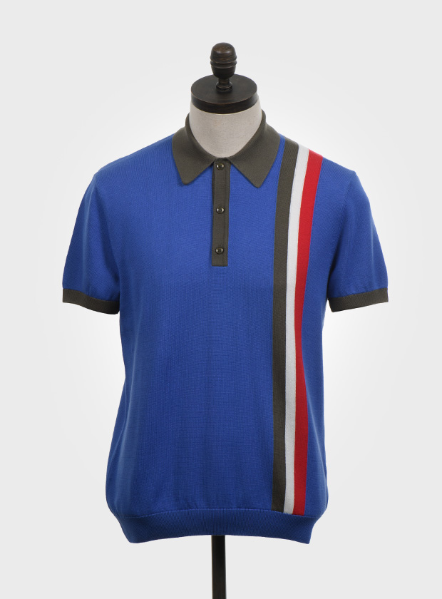 ART GALLERY CLOTHING SIXTIES MOD RETRO IVY STYLE FINE GAUGE KNITWEAR Azzurri blue, short sleeved, knitted polo shirt with ivy green, off white & red racing stripes. Ivy green contrast collar & cuffs. Fine gauge, retro style knitwear.