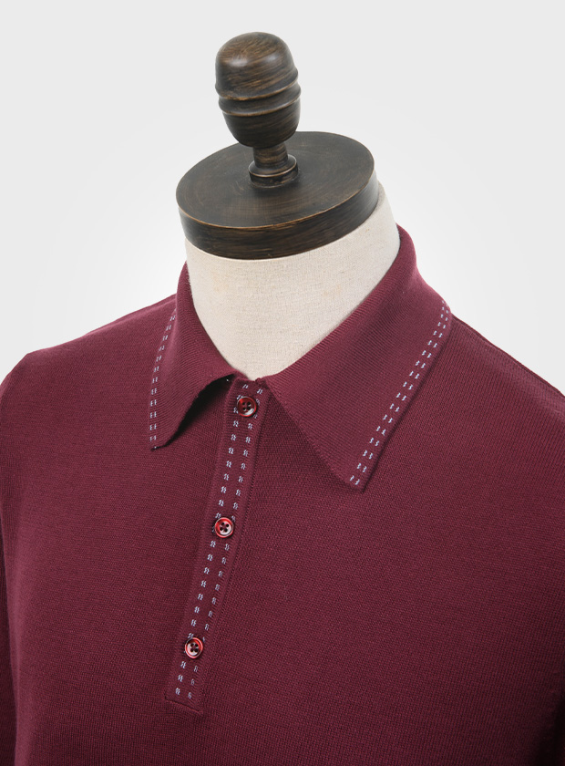 ART GALLERY CLOTHING SIXTIES MOD RETRO ROCKABILLY FIFTIES ROCK N ROLL IVY STYLE MODCULTURE MOD STYLE MOD TOPS SUBCULTURE VINTAGE STYLE FINE GAUGE KNITWEAR Windsor wine, long sleeved, knitted polo shirt with sky blue saddle stitching on collar and placket. Fine gauge, retro style knitwear.